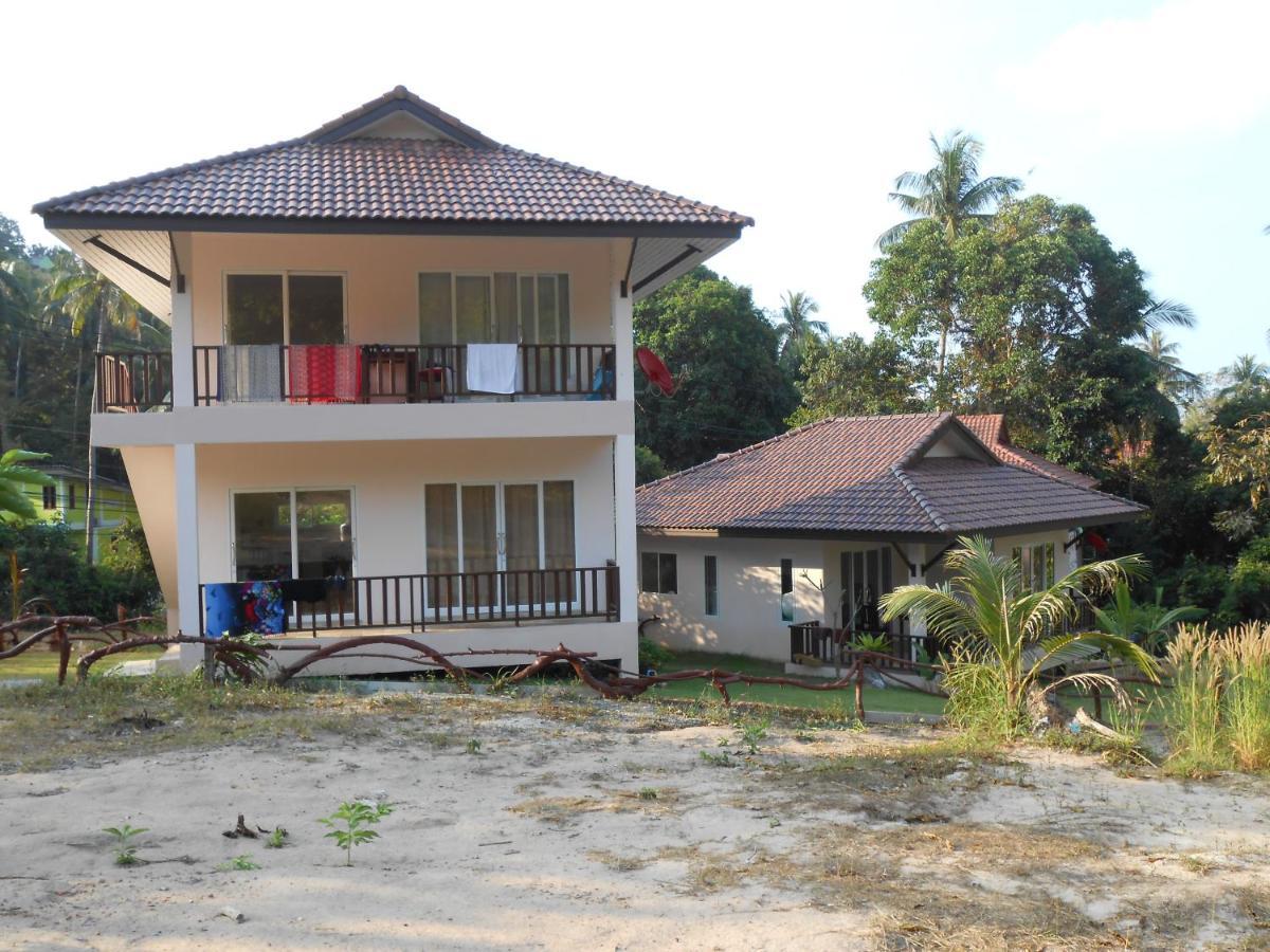 Ban Sabai Woktum * Thong Sala